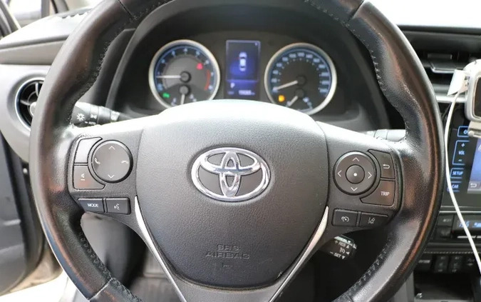 Toyota Corolla cena 61900 przebieg: 159900, rok produkcji 2017 z Oleśnica małe 436